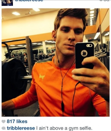 Scientists Link Selfies To Narcissism, Addiction & Mental Illness - The Gym Selfie (Because the checkin isn’t enough.)